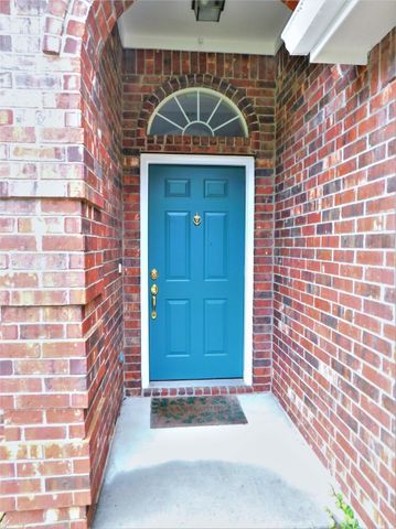 516 Chateau Court, Denton, TX 76209