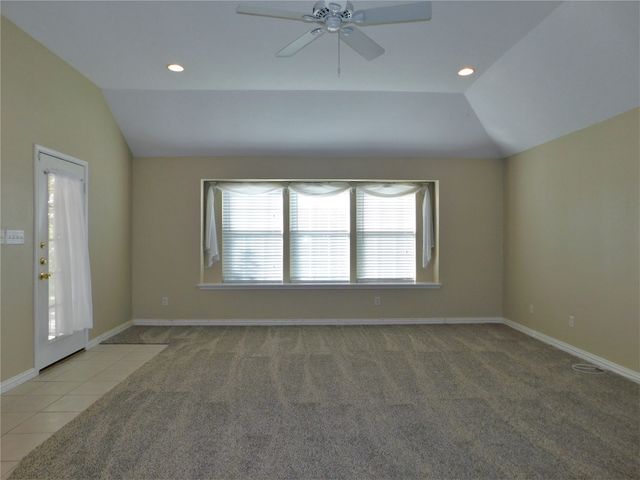 516 Chateau Court, Denton, TX 76209