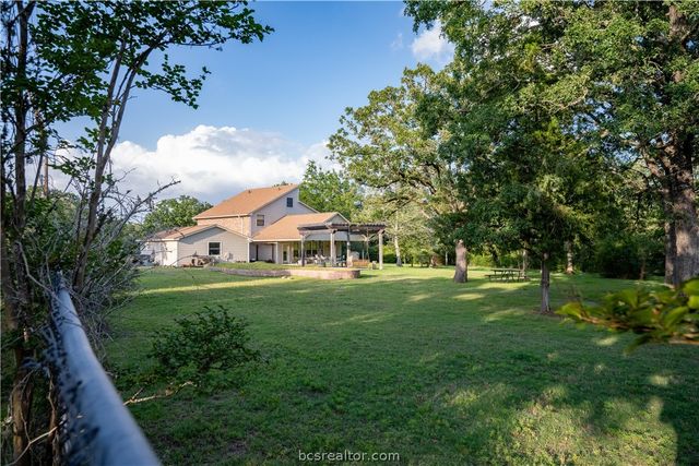 1003 Howe Drive, College Station, TX 77845