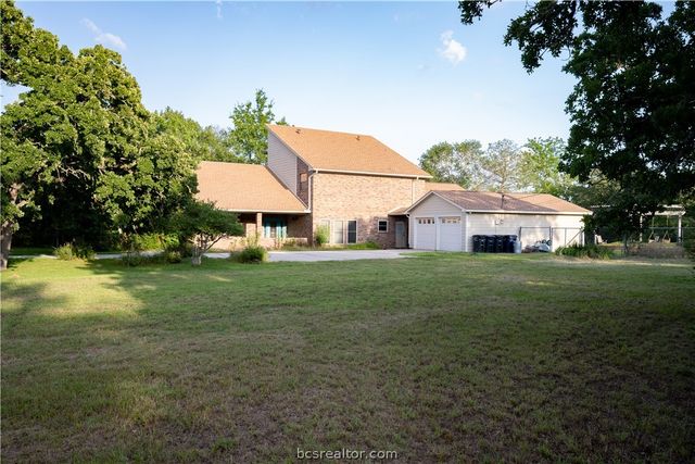 1003 Howe Drive, College Station, TX 77845