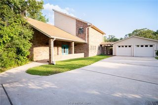 1003 Howe Drive, College Station, TX 77845