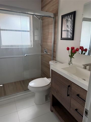 3930 Crystal Lake Drive 315, Pompano Beach, FL 33064