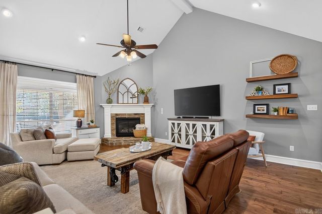 1500 South Beach Street, Conway, AR 72034