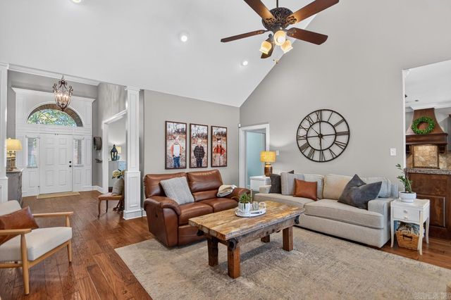 1500 South Beach Street, Conway, AR 72034
