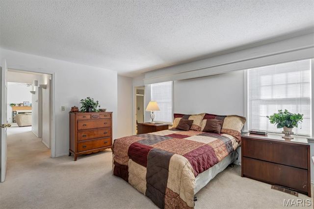 3423 Hilltop Drive, St Charles, MO 63301