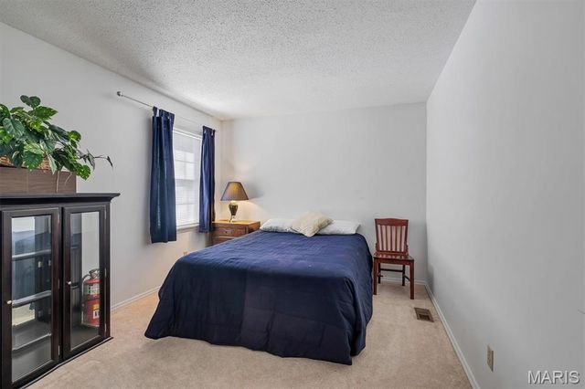 3423 Hilltop Drive, St Charles, MO 63301