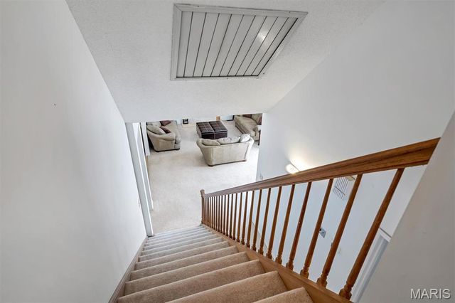 3423 Hilltop Drive, St Charles, MO 63301