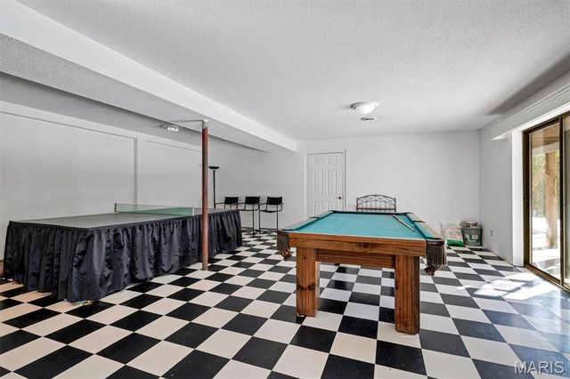 3423 Hilltop Drive, St Charles, MO 63301