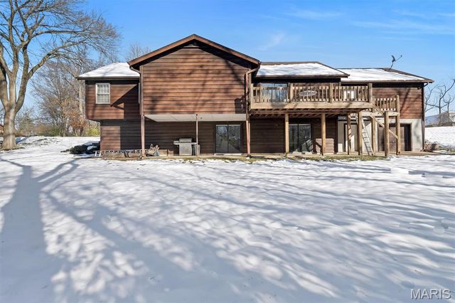 3423 Hilltop Drive, St Charles, MO 63301