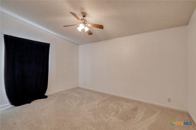 250 Rocky Road, Lockhart, TX 78644