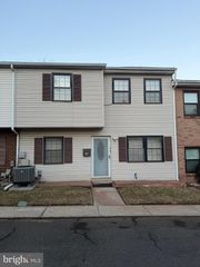 18 SAWMILL RUN #18, Norristown, PA 19401