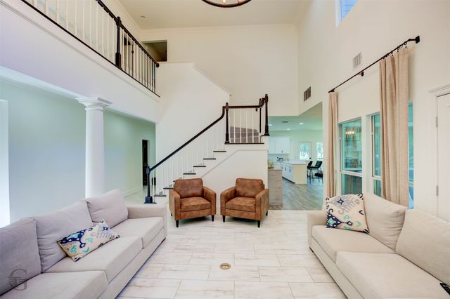 111 Oak Leaf Trail, Benton, LA 71006