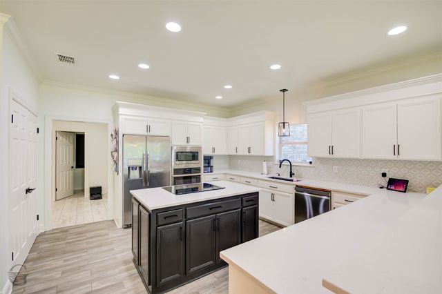 111 Oak Leaf Trail, Benton, LA 71006