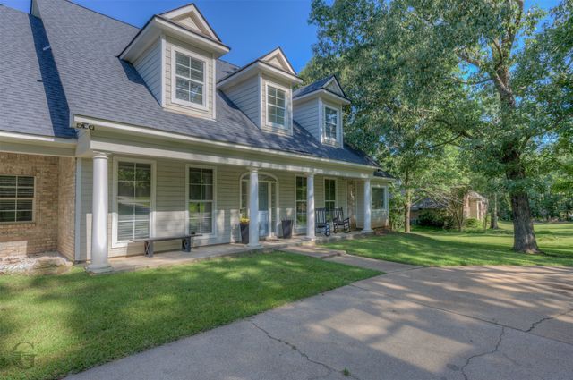 111 Oak Leaf Trail, Benton, LA 71006