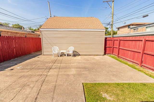 10714 S Eberhart Avenue, Chicago, IL 60628
