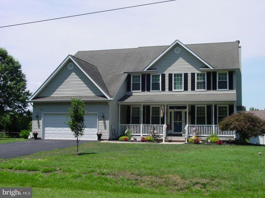 104 WOODS RD, Chester, MD 21619