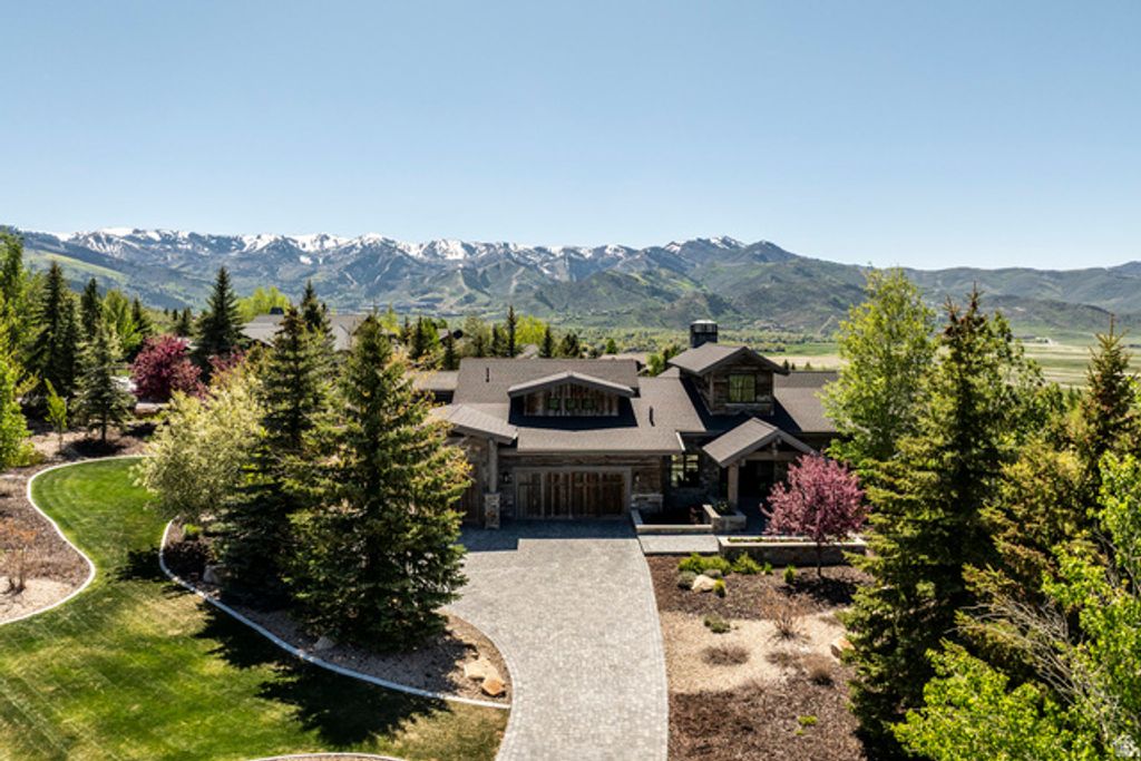 Image 4 of property listing at 5925 MOUNTAIN RANCH DR, Park City, UT 84098