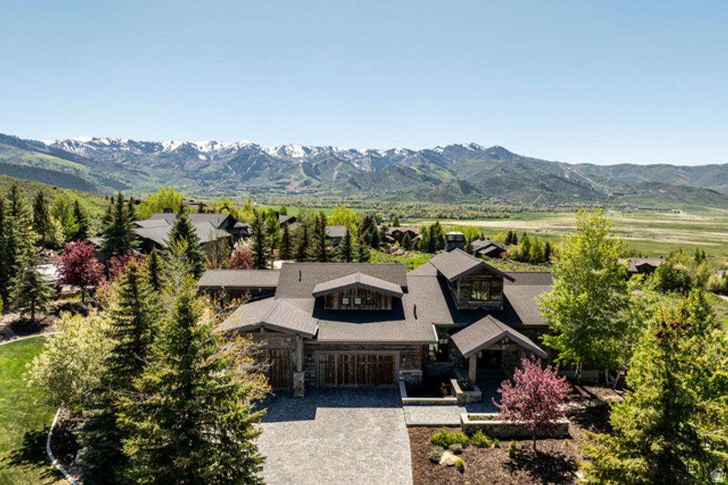 Image 40 of property listing at 5925 MOUNTAIN RANCH DR, Park City, UT 84098