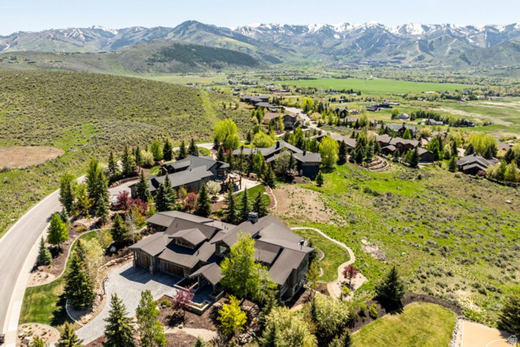 Image 41 of property listing at 5925 MOUNTAIN RANCH DR, Park City, UT 84098