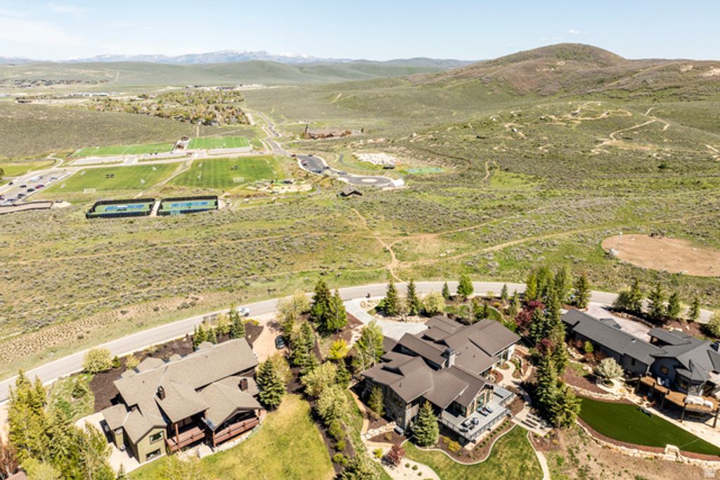 Image 42 of property listing at 5925 MOUNTAIN RANCH DR, Park City, UT 84098