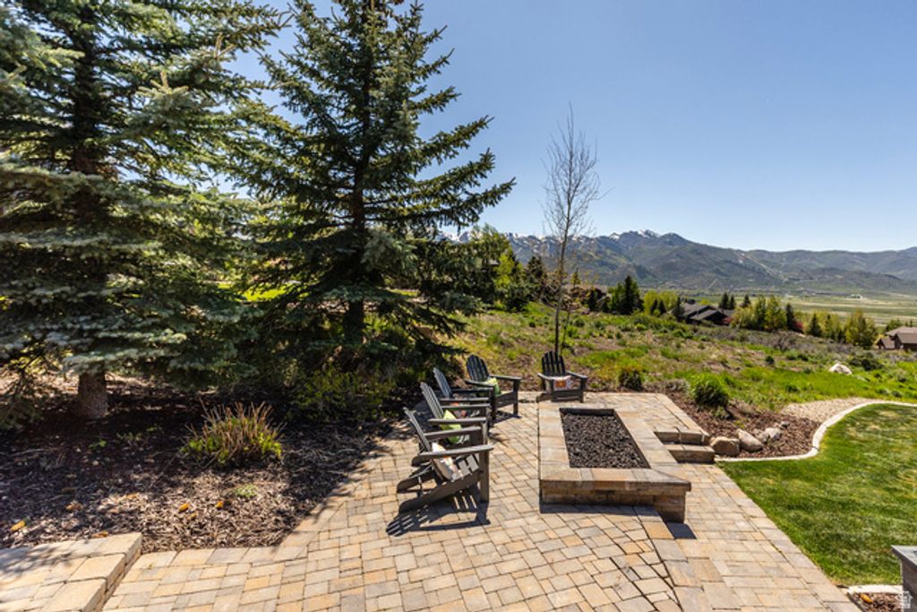 Image 46 of property listing at 5925 MOUNTAIN RANCH DR, Park City, UT 84098