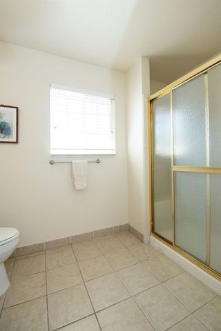 512 Thompson Way, Escalon, CA 95320