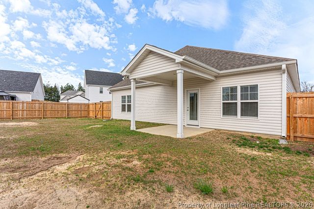 391 Leach Creek Drive, Raeford, NC 28376