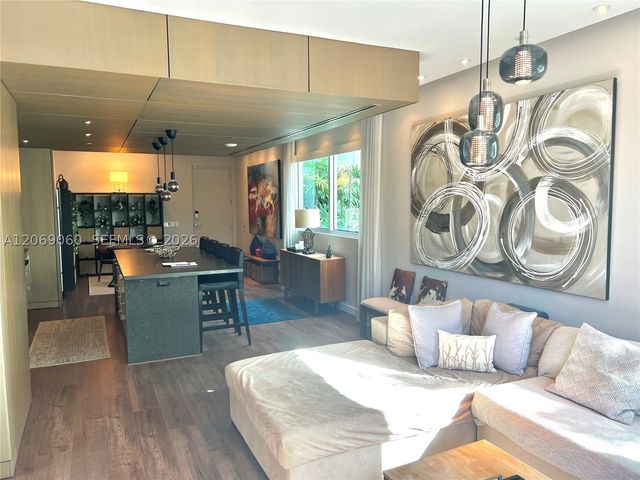 1700 Meridian Ave 206, Miami Beach, FL 33139