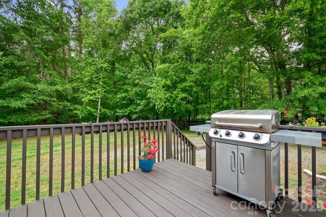 1823 N Ingleside Farm Road, Iron Station, NC 28080