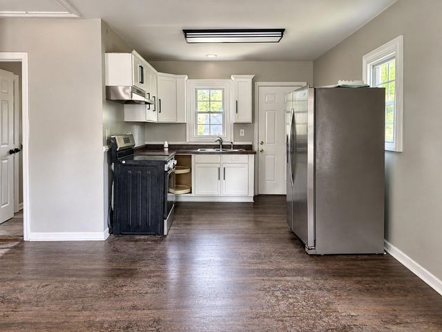 1328 Womack, East Point, GA 30344