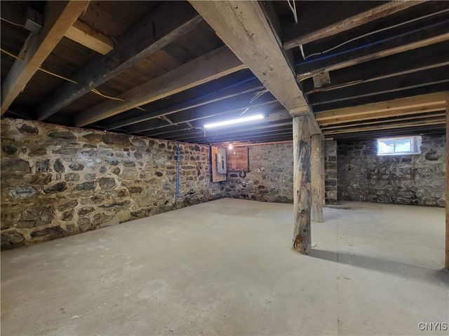 261 Merrit Road, Granby, NY 13069