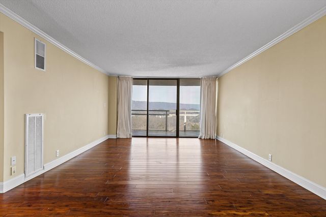 1131 Stringers Ridge Road 7c, Chattanooga, TN 37405