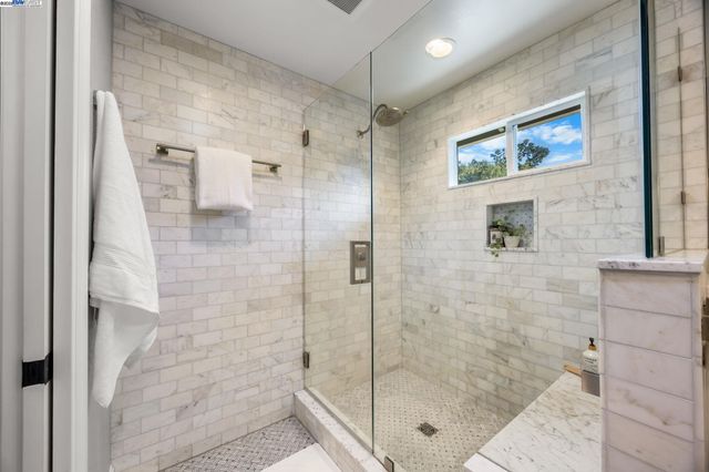 90 Princeton Ct, Danville, CA 94526