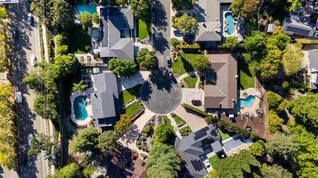 90 Princeton Ct, Danville, CA 94526