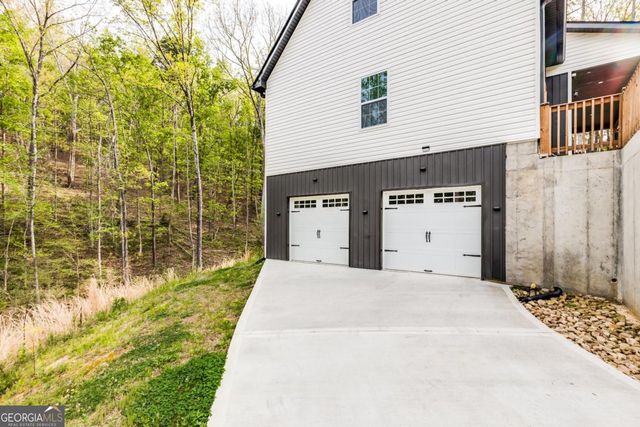 357 Orchard Way SE, Calhoun, GA 30701