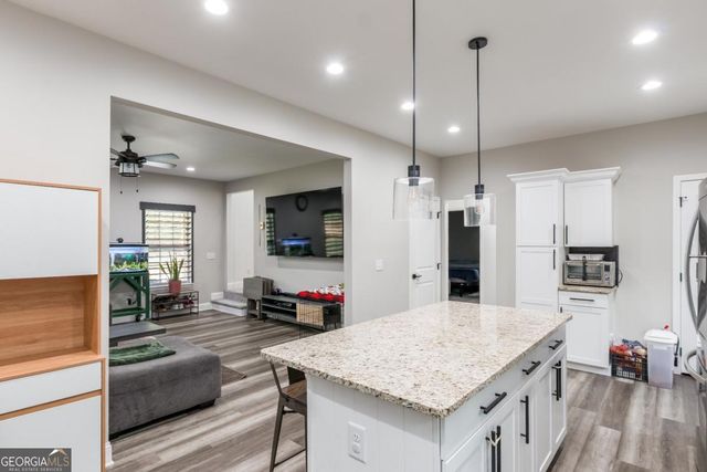 357 Orchard Way SE, Calhoun, GA 30701