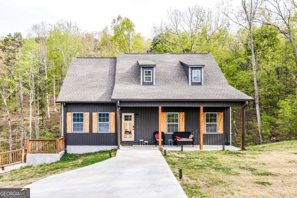 357 Orchard Way SE, Calhoun, GA 30701