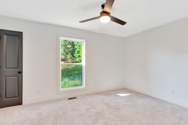 3513 Gold Point Circle S, Hixson, TN 37343