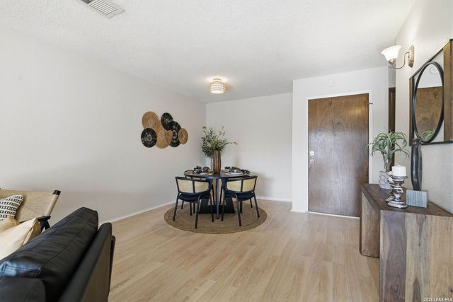 4119 Medical Dr Apt C301, San Antonio, TX 78229