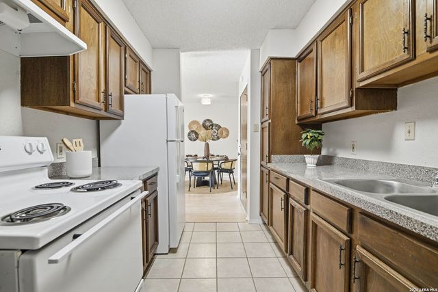 4119 Medical Dr Apt C301, San Antonio, TX 78229