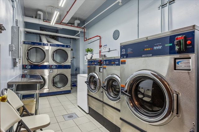 3976 57th St Apt 6E, New York City, NY 11377