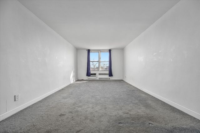 3976 57th St Apt 6E, New York City, NY 11377