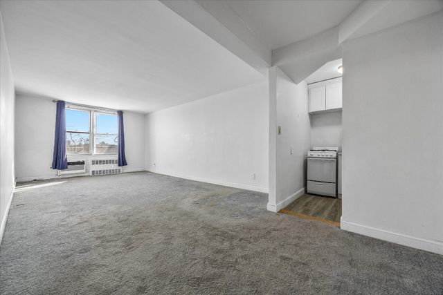 3976 57th St Apt 6E, New York City, NY 11377