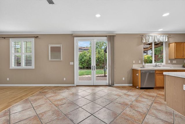 6311 Bluebill Ct, Rocklin, CA 95765