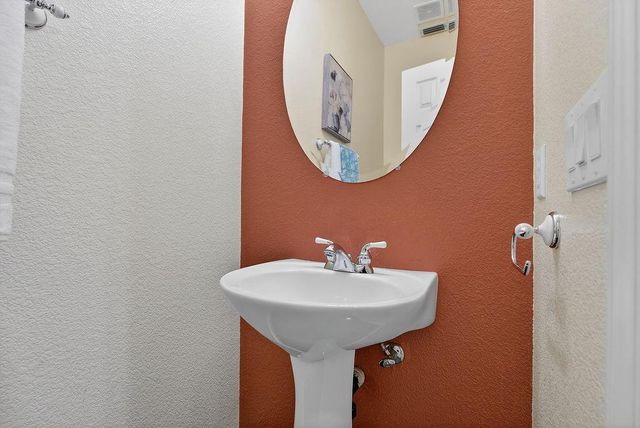 6311 Bluebill Ct, Rocklin, CA 95765