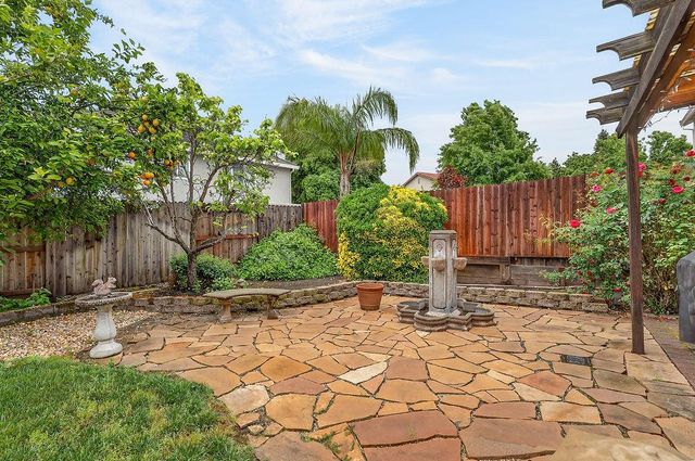 6311 Bluebill Ct, Rocklin, CA 95765