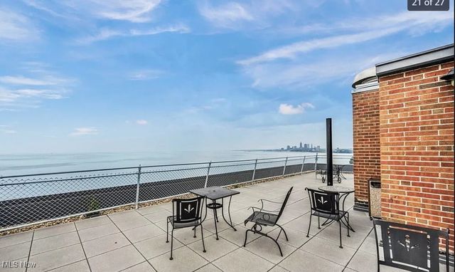 11850 Edgewater Drive 114, Lakewood, OH 44107