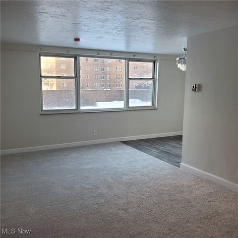 11850 Edgewater Drive 114, Lakewood, OH 44107