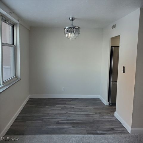 11850 Edgewater Drive 114, Lakewood, OH 44107