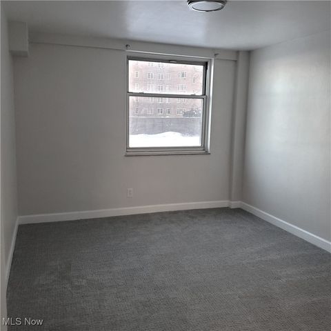 11850 Edgewater Drive 114, Lakewood, OH 44107